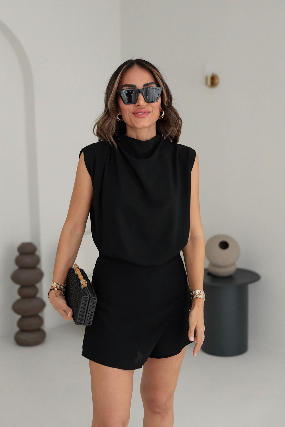 9401 Degaje Yaka Sıfır Kol Şortlu Tulum