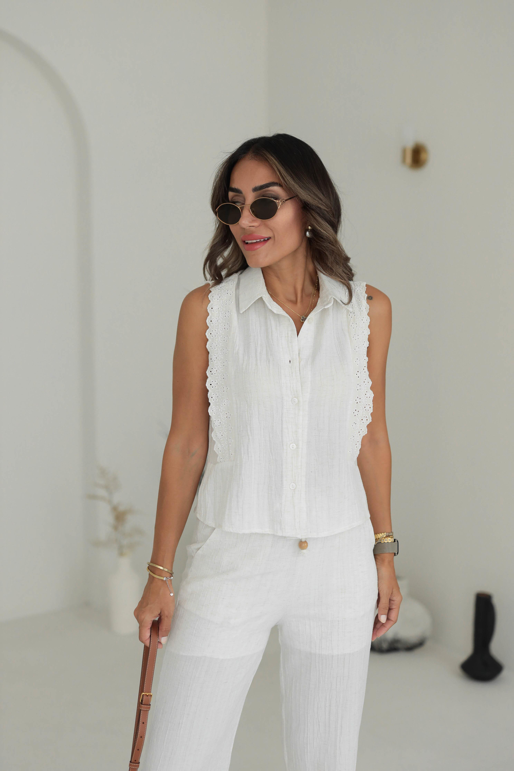 2239 Sıfır Kol Fisto Detaylı Gömlekli Pantolon Takım