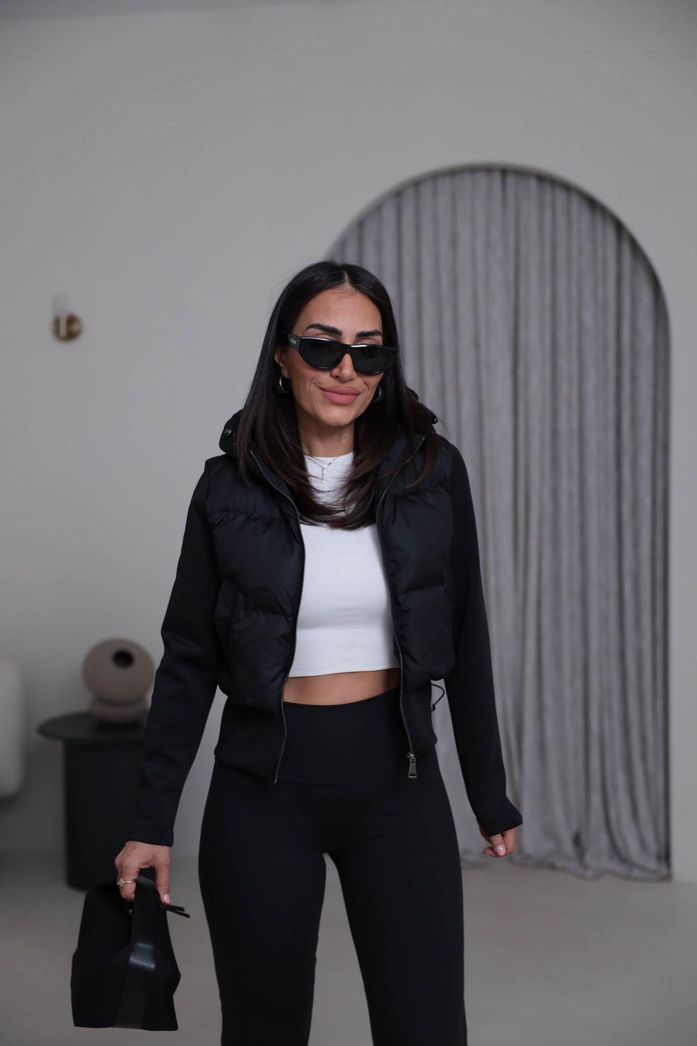 2879 Kol Garnili Kapşonlu Şişme Mont SİYAH