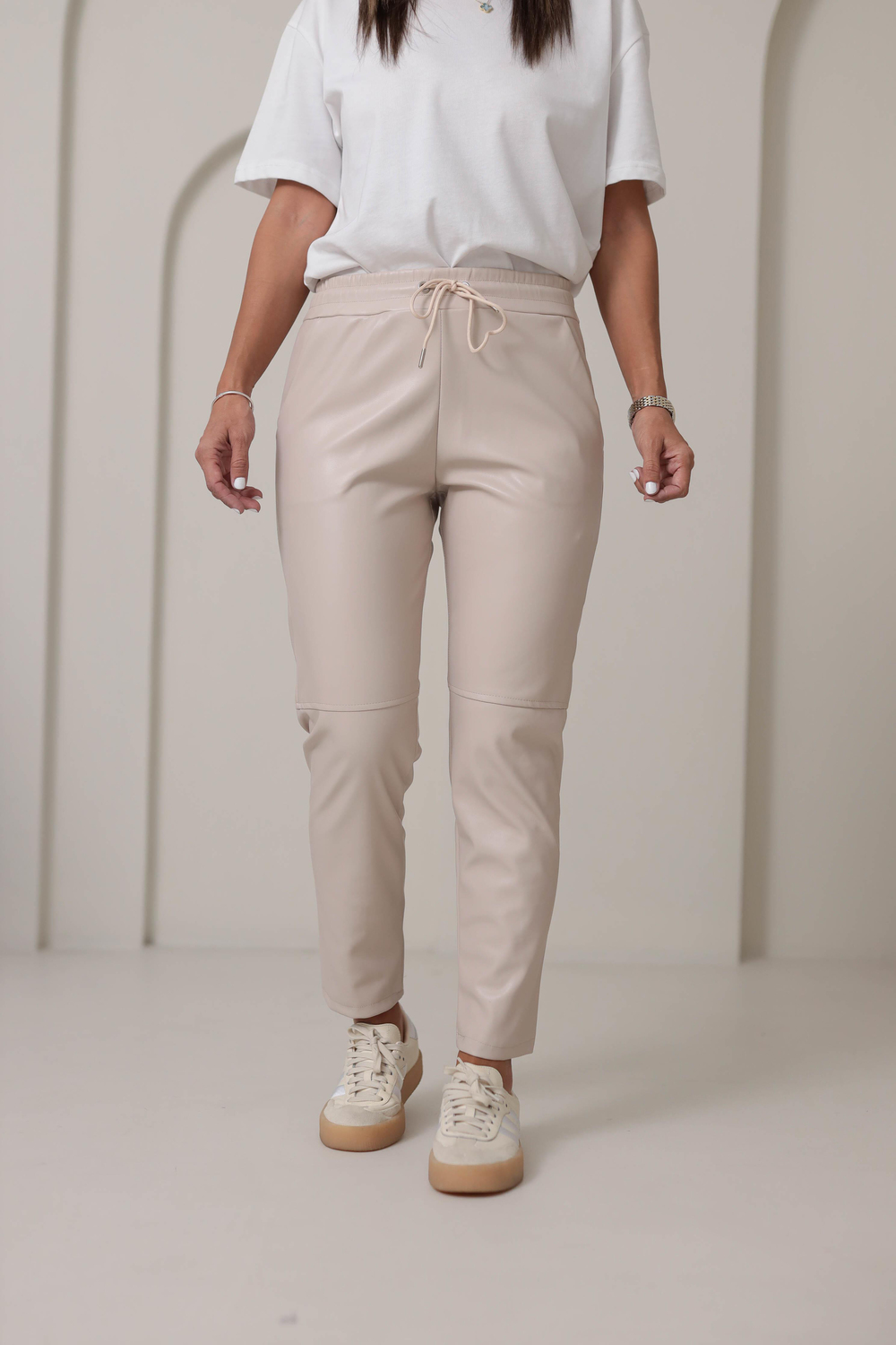 2022 Beli Lastikli Çimalı Deri Pantolon BEJ