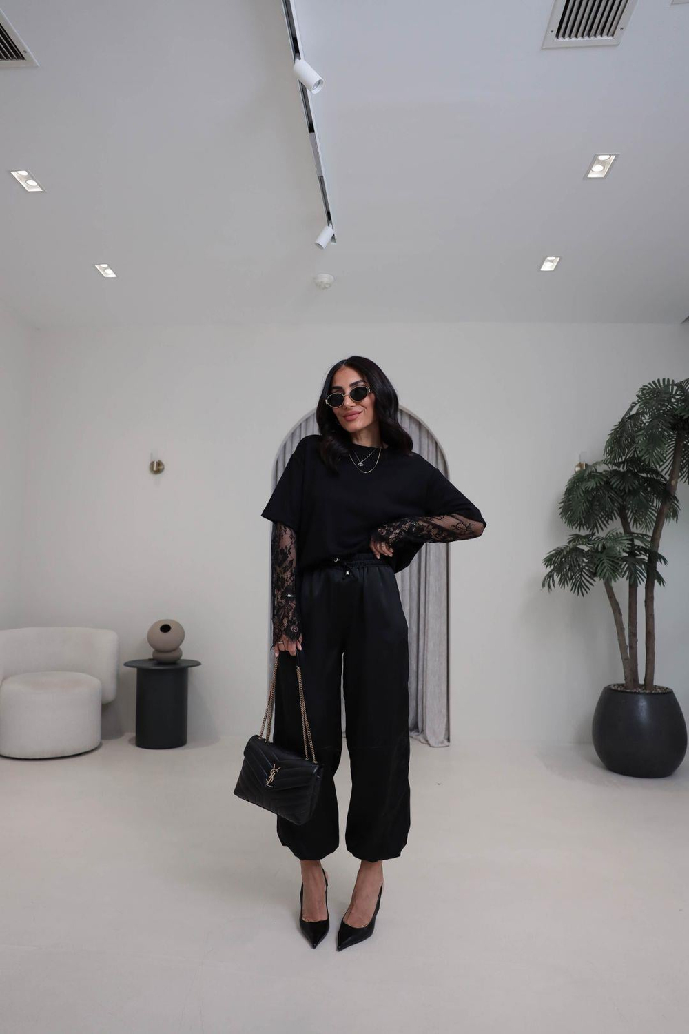 1121 Paça Büzgülü Bel Lastikli Saten Pantolon SİYAH