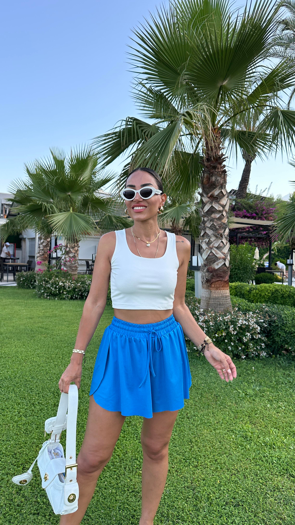 7948 Çift Kat Bol Kesim Şort