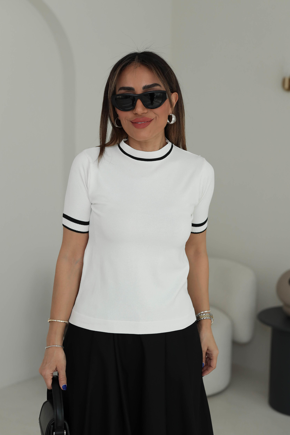 4126 Bisiklet Yaka ve Kol Ribanalı Kısa Kol Triko Bluz EKRU