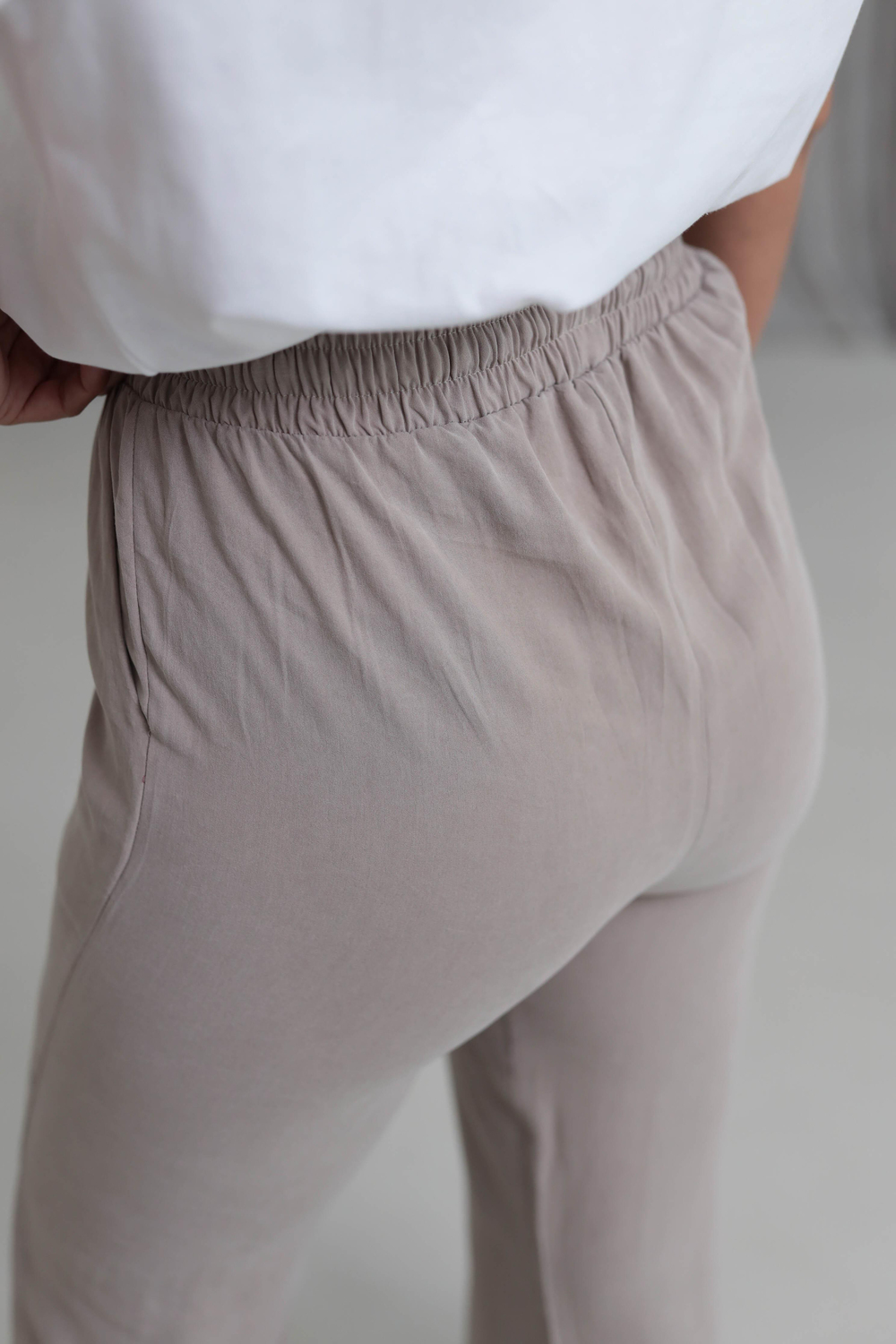 Paça Yırtmaçlı Bel Lastikli Tencel Pantolon BEJ
