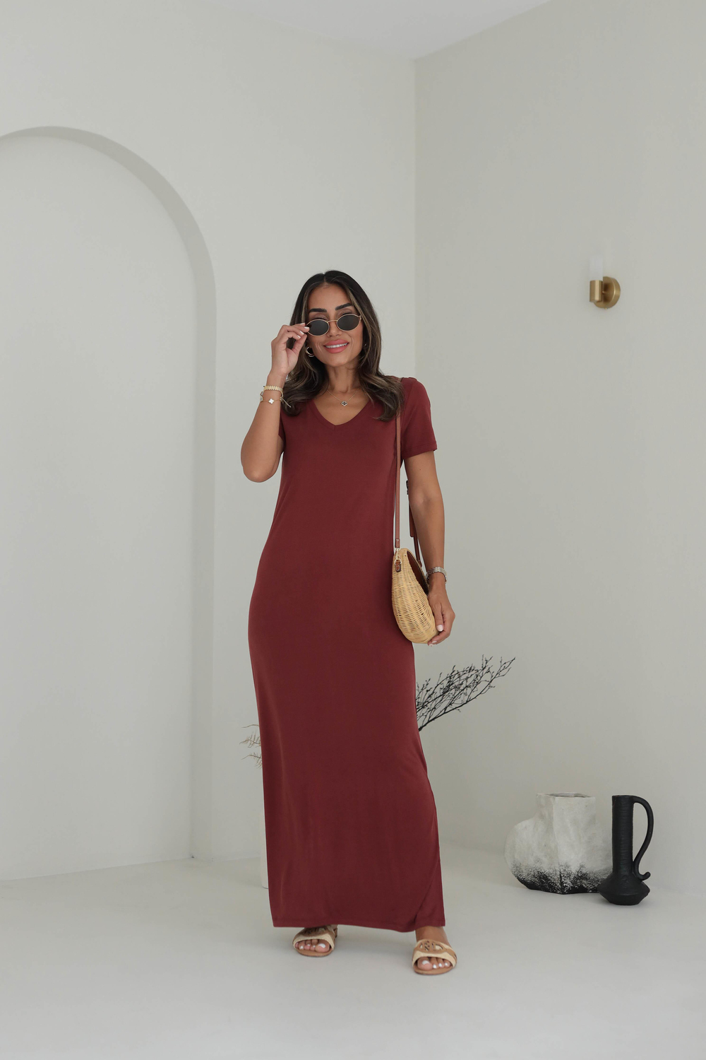 V Yaka Yanları Yırtmaçlı Modal Elbise