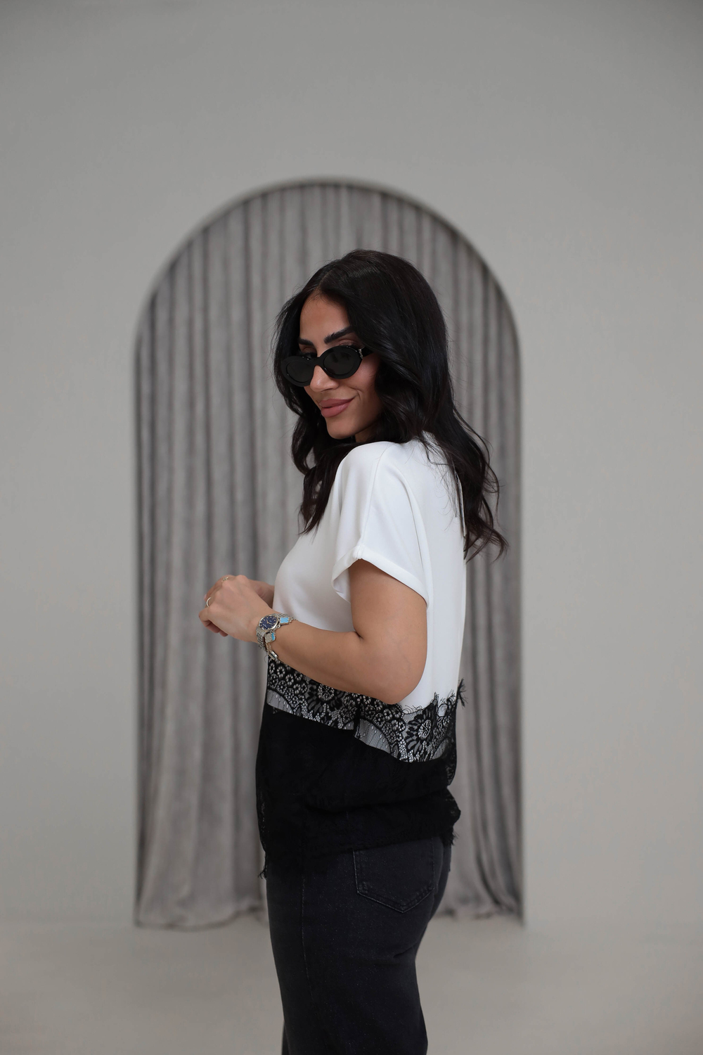 Dantel Garnili Düşük Omuz Tshirt EKRU