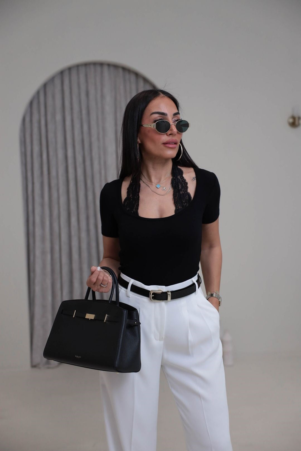 Dantel Detaylı U Yaka Modal Tshirt SİYAH