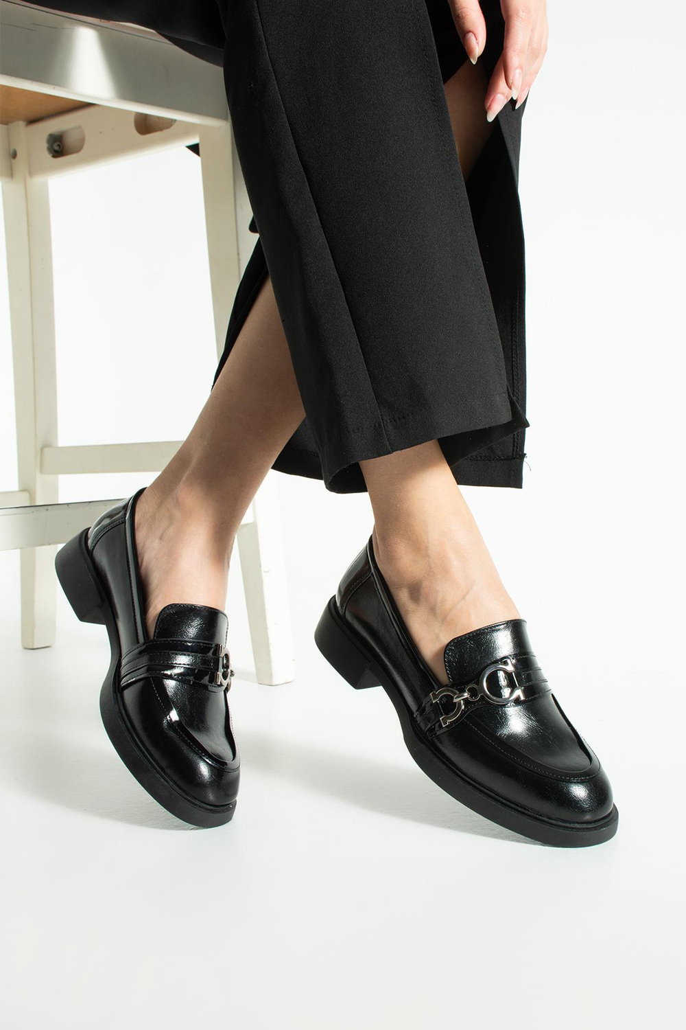 Kadın Toka Detaylı Günlük Loafer Teya - Siyah