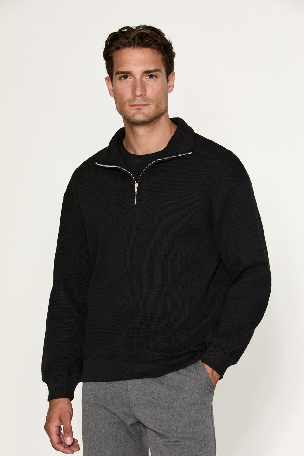 HELOR Erkek Organik Pamuklu Fermuarlı Dik Yaka Siyah Sweatshirt