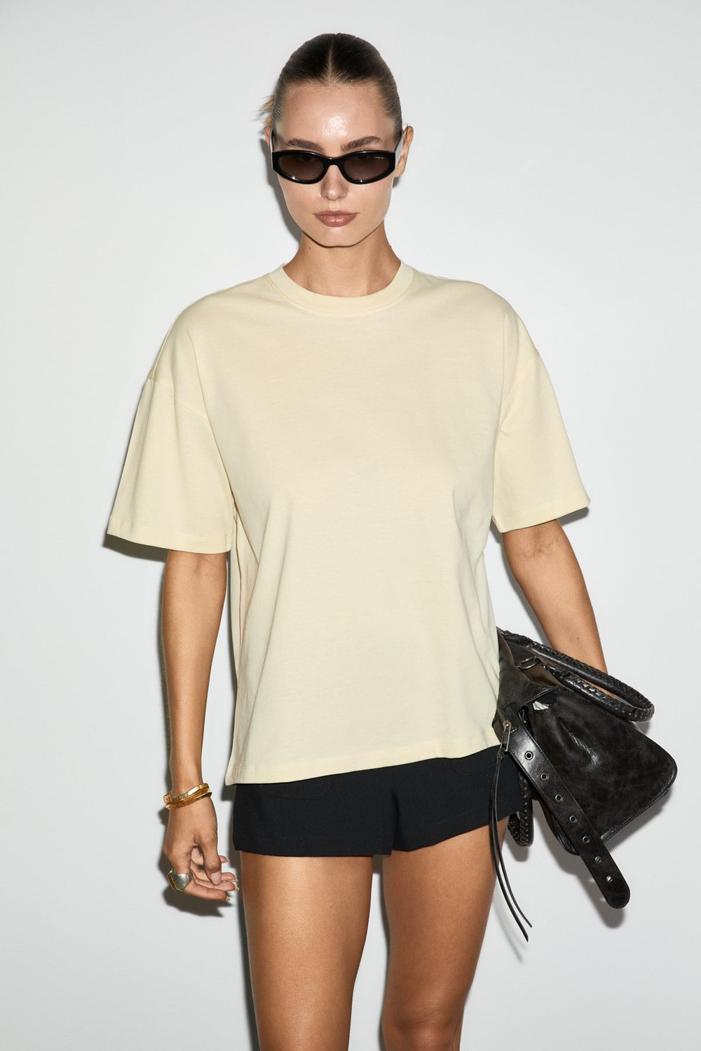 LAGERTHA Kadın %100 organik Pamuklu Kalın Dokulu Oversize Fit Yuvarlak Yakalı Açık Sarı T-Shirt
