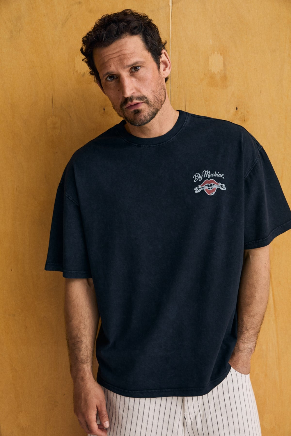 SAMANTHO Erkek Yumuşak Ve Organik Pamuklu Yıkamalı Baskı Detaylı Siyah T-Shirt