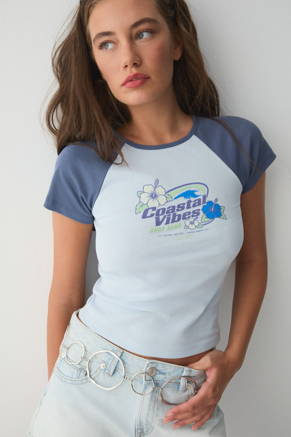 SURFER Kadın Yumuşak Ve Esnek Kumaşlı Kontrast Renkli Baskı Detaylı Mavi-Lacivert T-Shirt