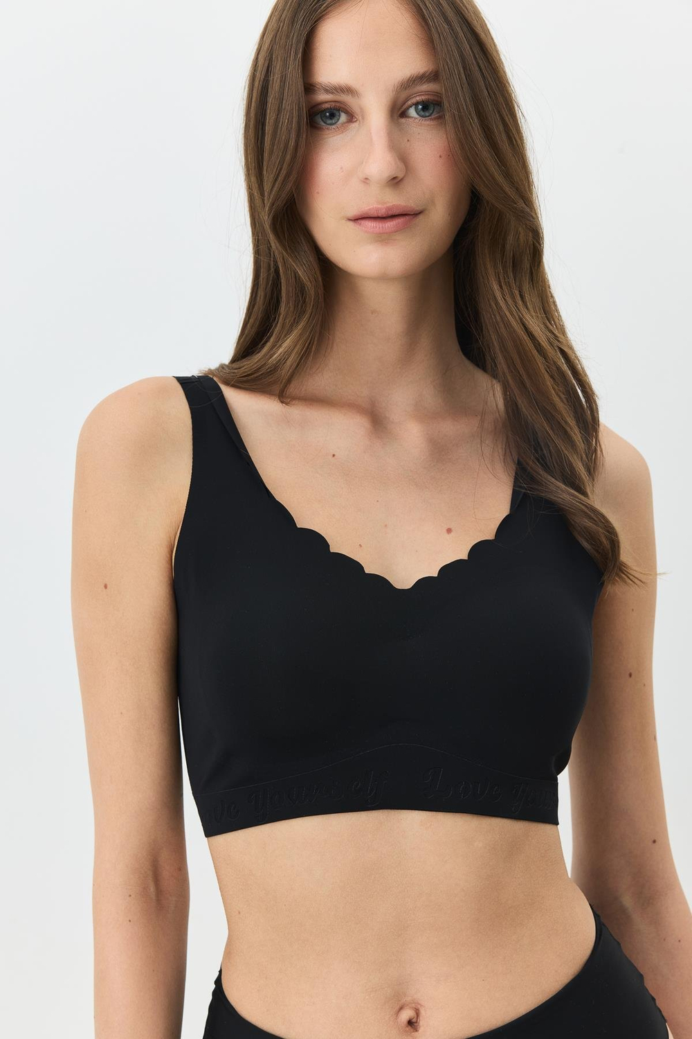 Balensiz Dikişsiz Lazer Kesim Sütyen Çıkarılabilir Pedli 1013 Siyah