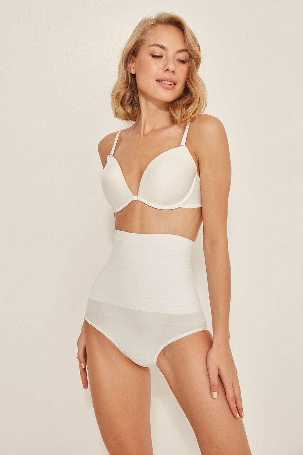C12029 Slip Korse Beyaz