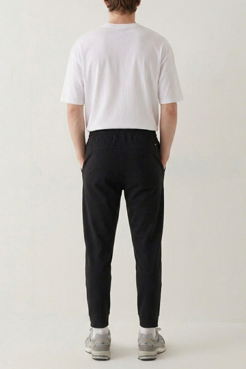 Mens Sweatpants with Elastic  and Zip-Up Closure 787