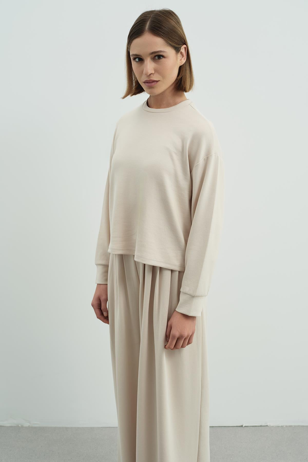 Pure Touch Basic Sweatshirt CC7005