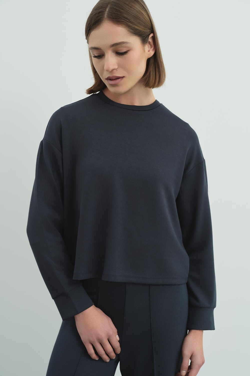 Pure Touch Basic Sweatshirt CC7005