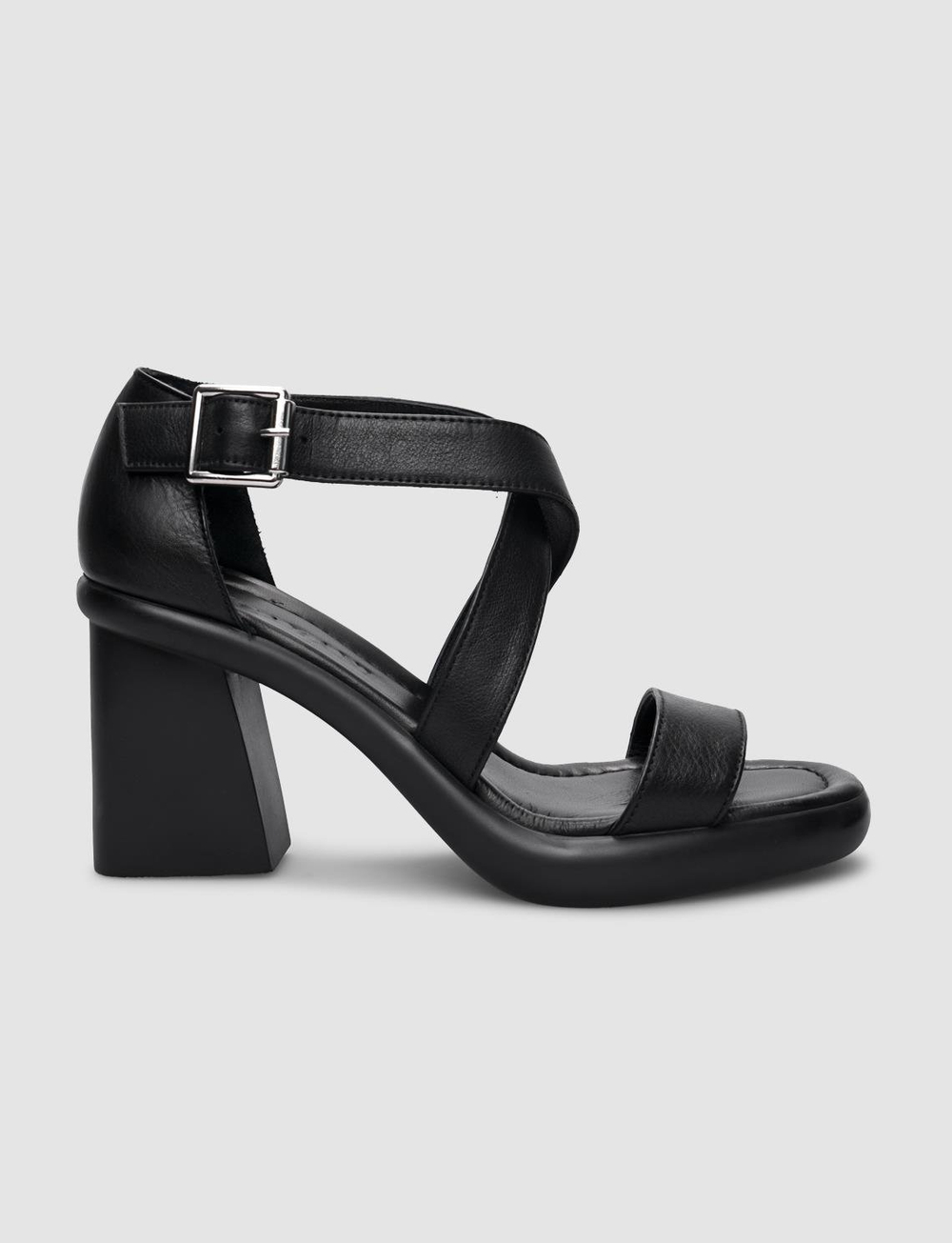 %100 Hakiki Deri Siyah Kadın Sandalet