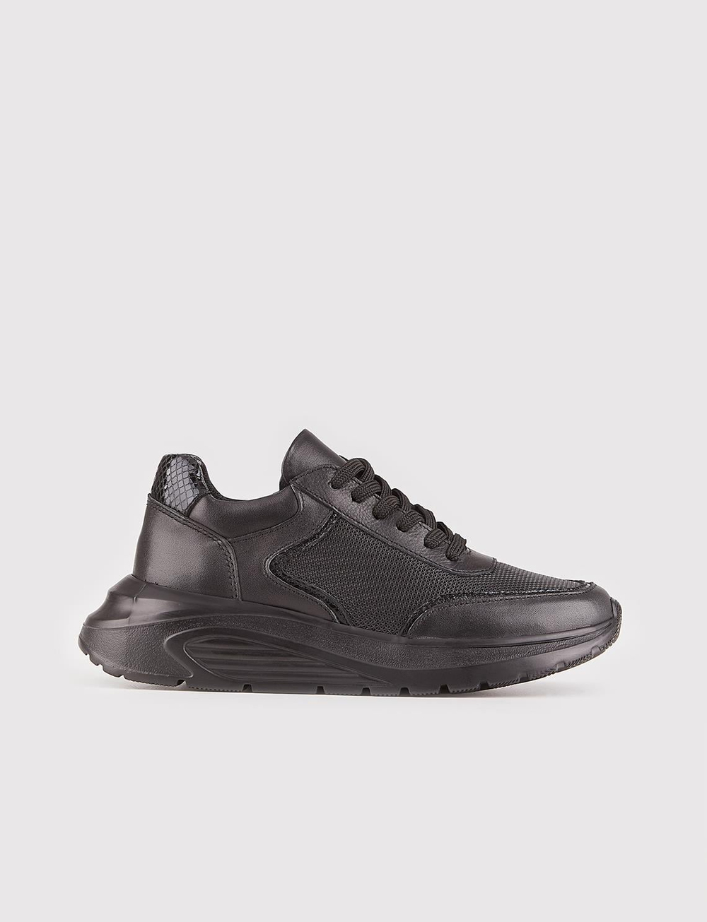 Women Black Genuine Leather Chunky Sneakers