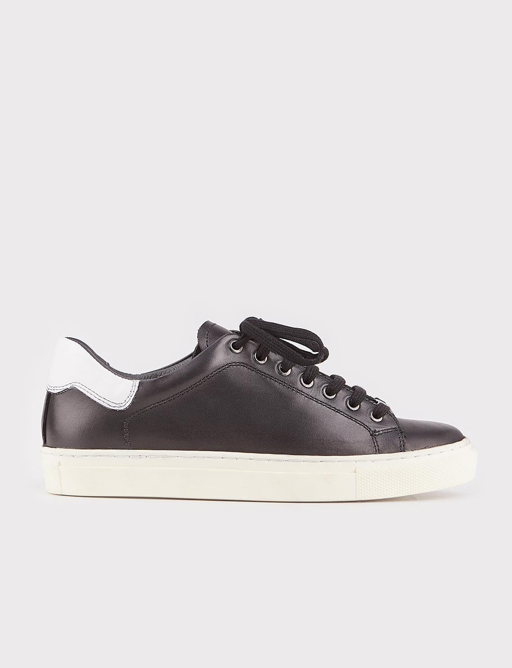 Hakiki Deri Siyah Sneaker Bağcıklı Kadın Spor Ayakkabı