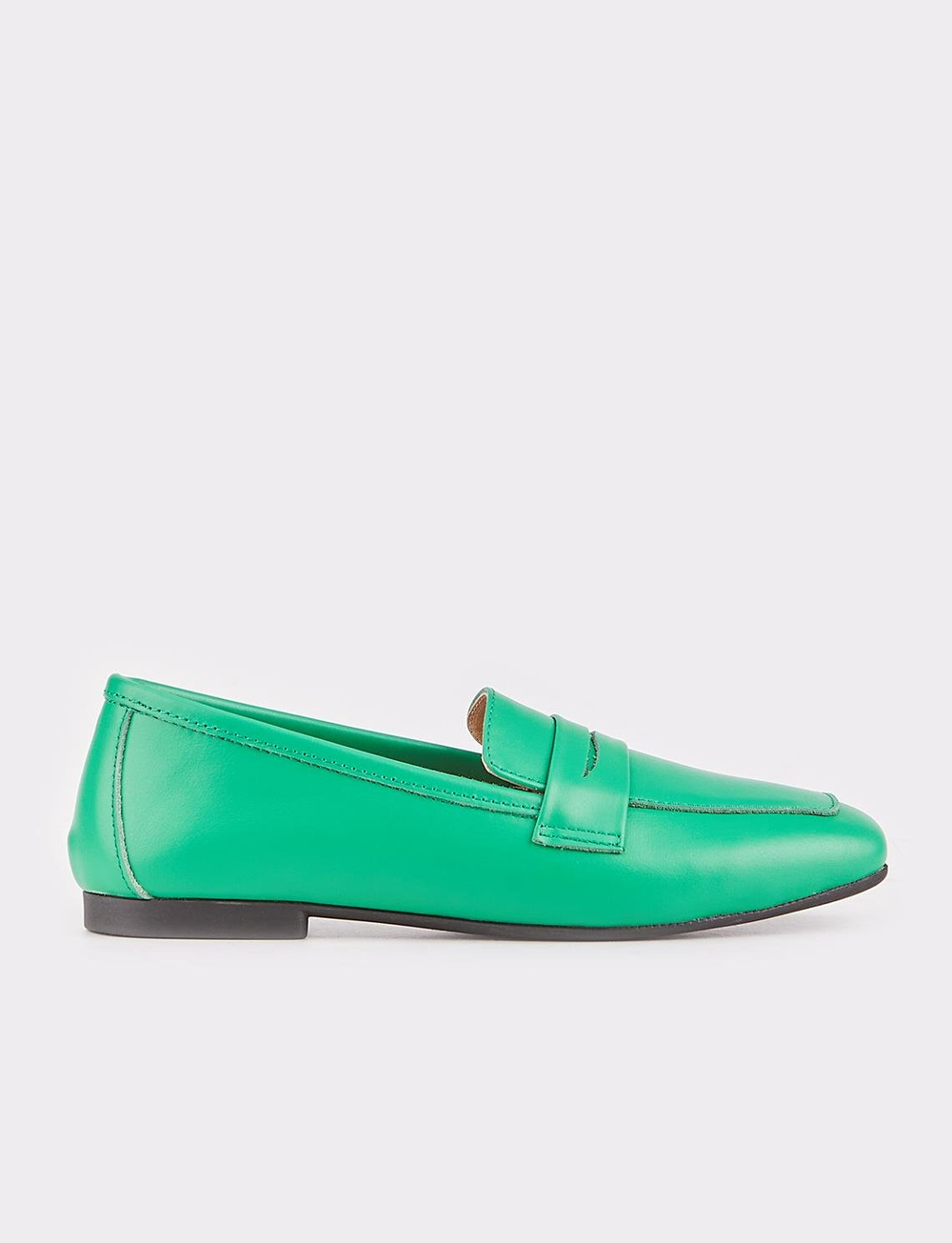 Women Green Genuine Leather Square Toe Flat Shoes