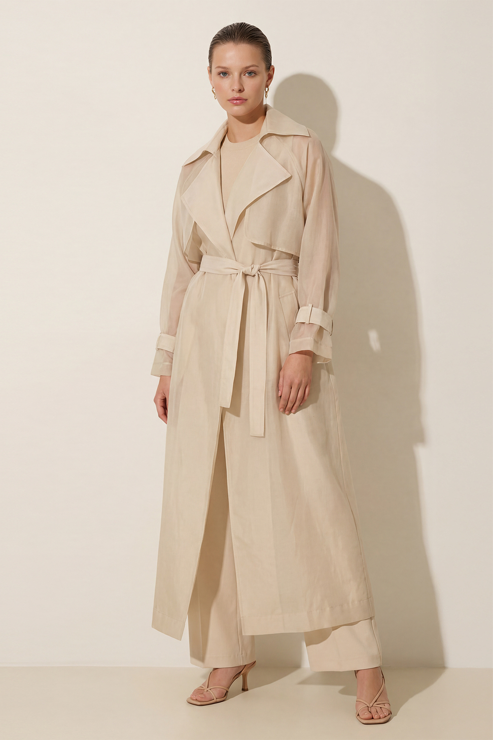 Bej Yaka Ve Kol Detaylı Rahat Kesim Trençkot