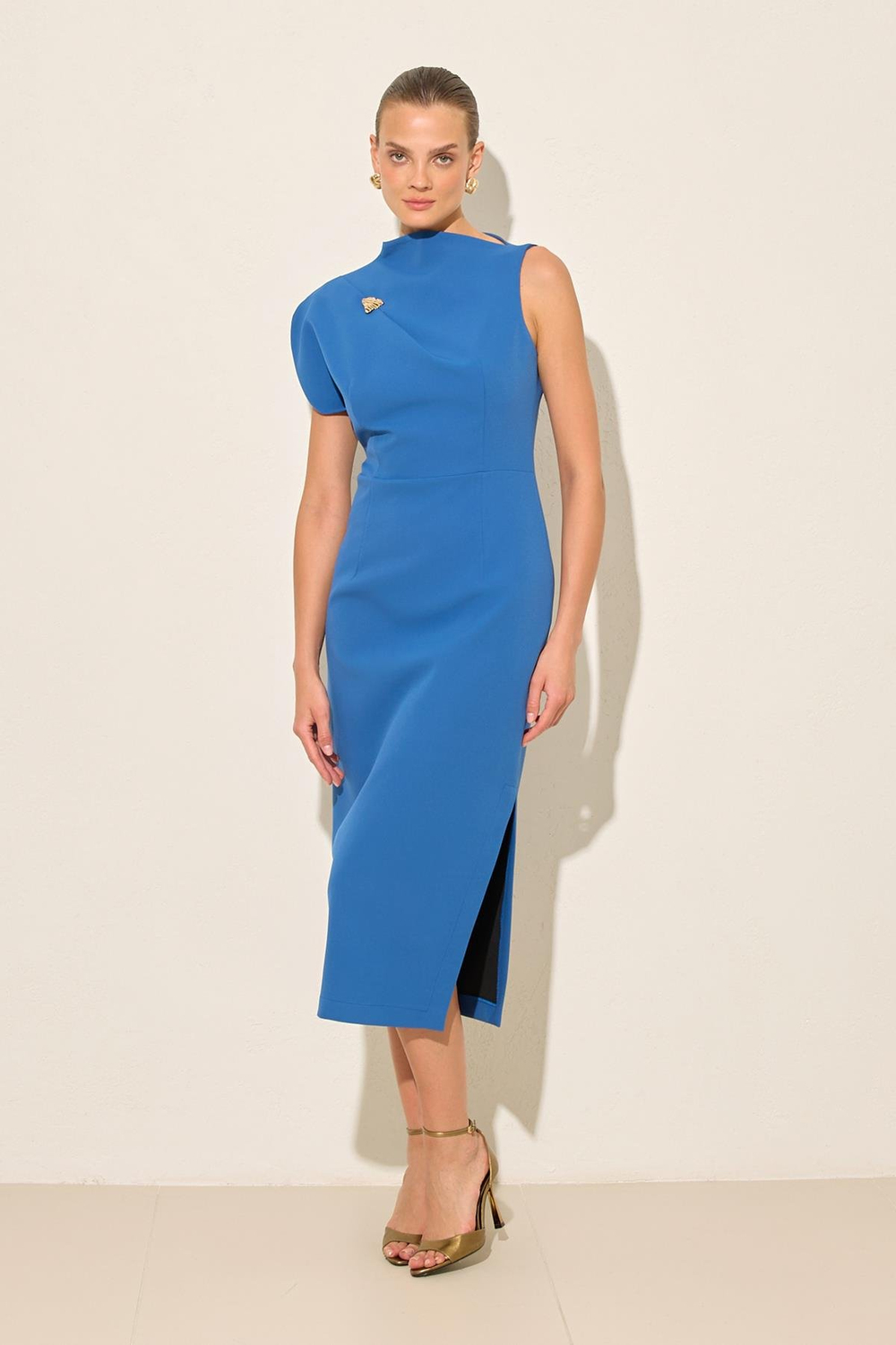 İndigo Tek Omuz Detaylı Tam Kalıp Midi Boy Elbise Kadın Kategorisiz modelleri