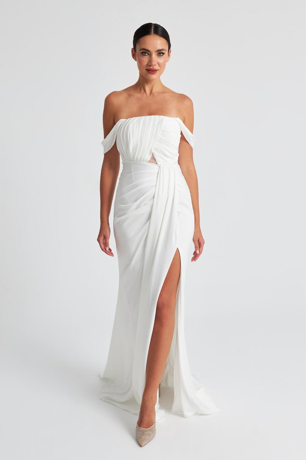 Kemik Straplez Yırtmaç Detaylı Abiye Elbise Kadın Kategorisiz modelleri