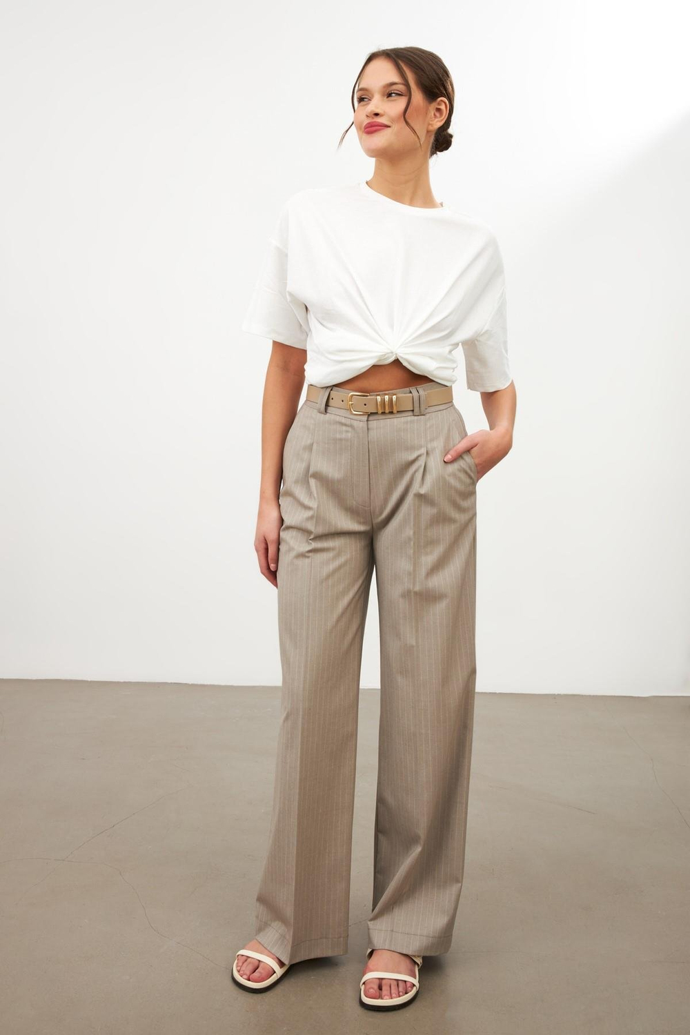 Koyu Bej Kemer Ve Çizgi Detaylı Bol Kesim Pantolon Kadın Pantolon modelleri