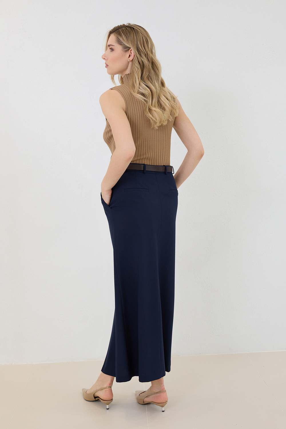 Lacivert Kemer Detaylı Midi Boy Kalem Etek Kadın Etek modelleri
