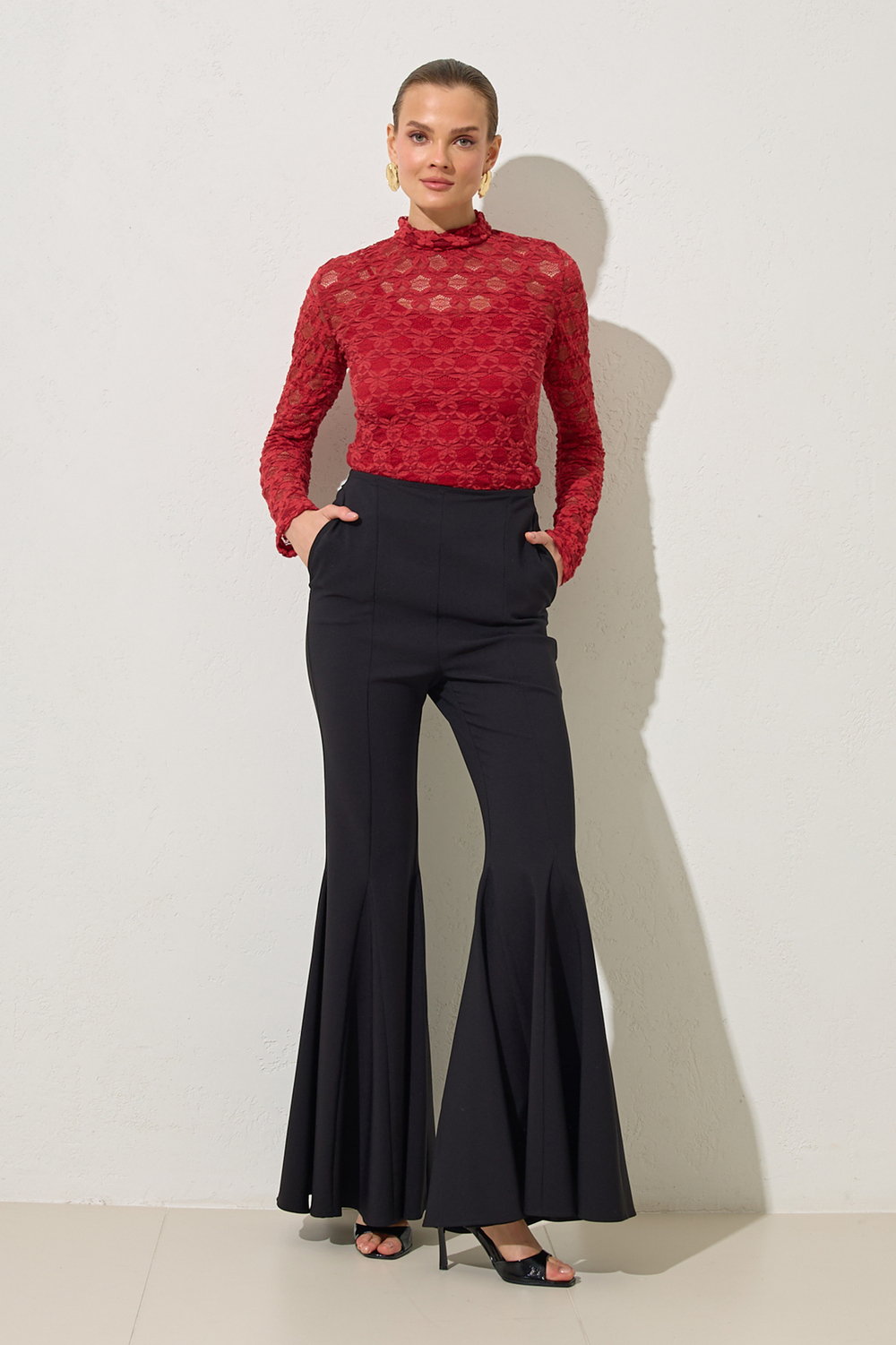 Siyah Geniş Paça Tam Kalıp Pantolon Kadın Pantolon modelleri