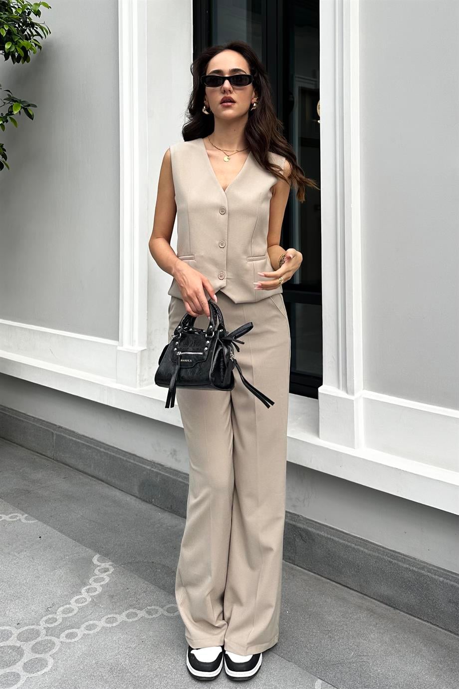 Bej Pantolon Yelek Takım - Kadın Takım Modelleri - Nazliye Moda - Kadın Giyim Modası