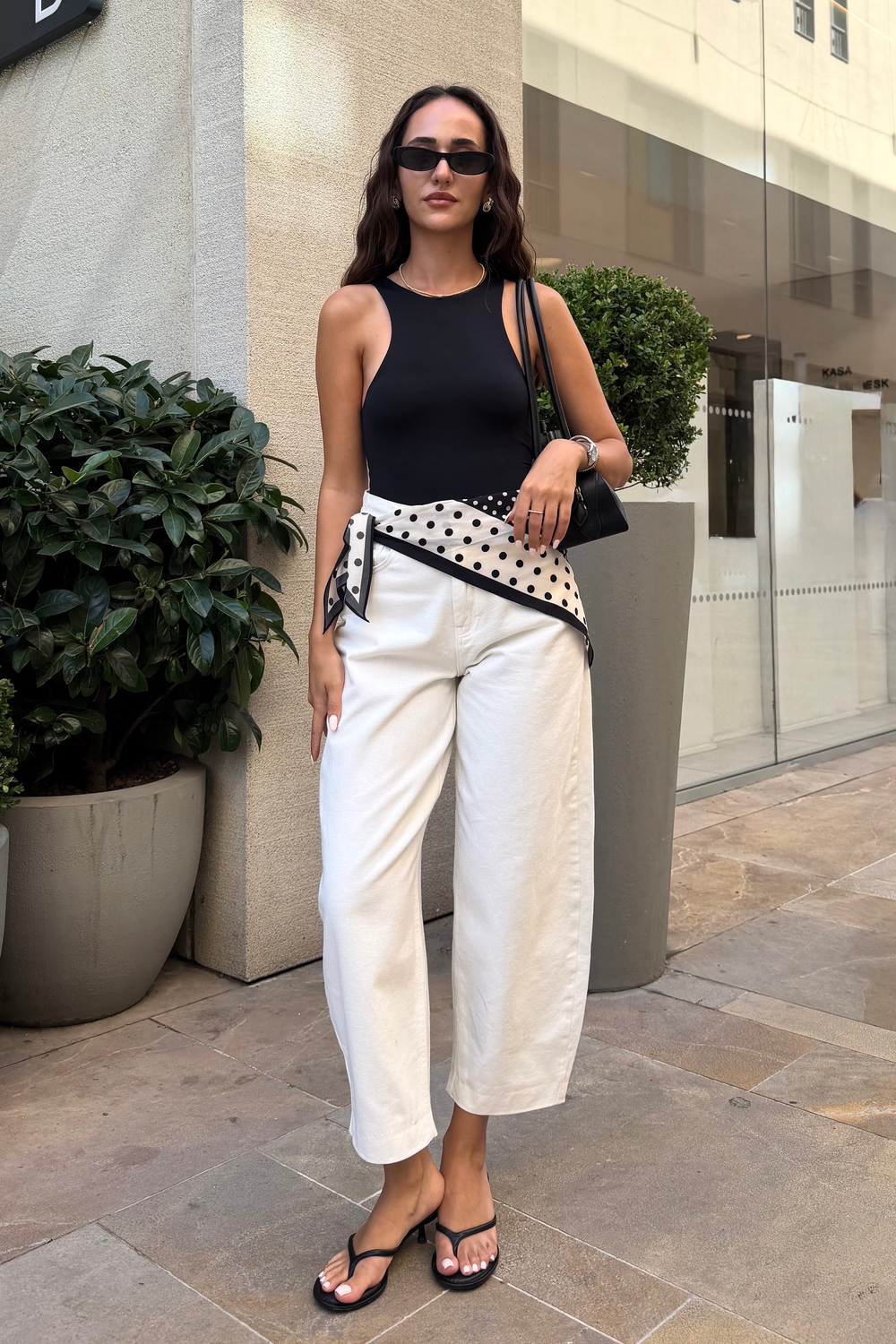 Beyaz Barrel Jean - Kadın Jean Modelleri - Nazliye Moda | Kadın Giyim Modası