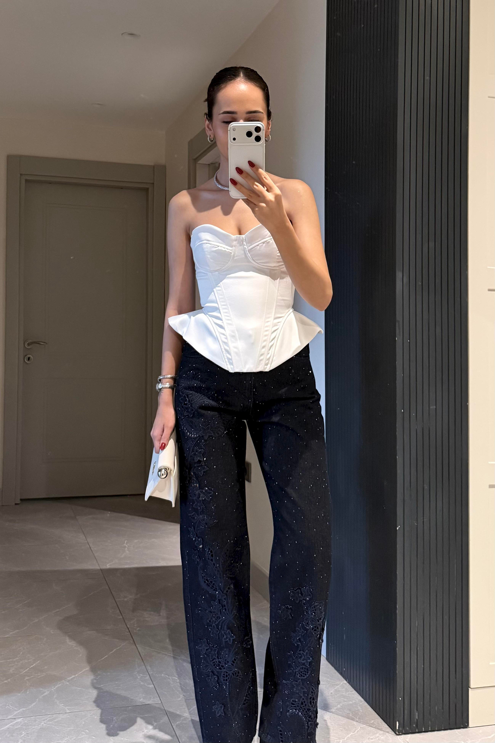 Beyaz Straplez Korse Bluz - Kadın Bluz Modelleri - Nazliye Moda | Kadın Giyim Modası