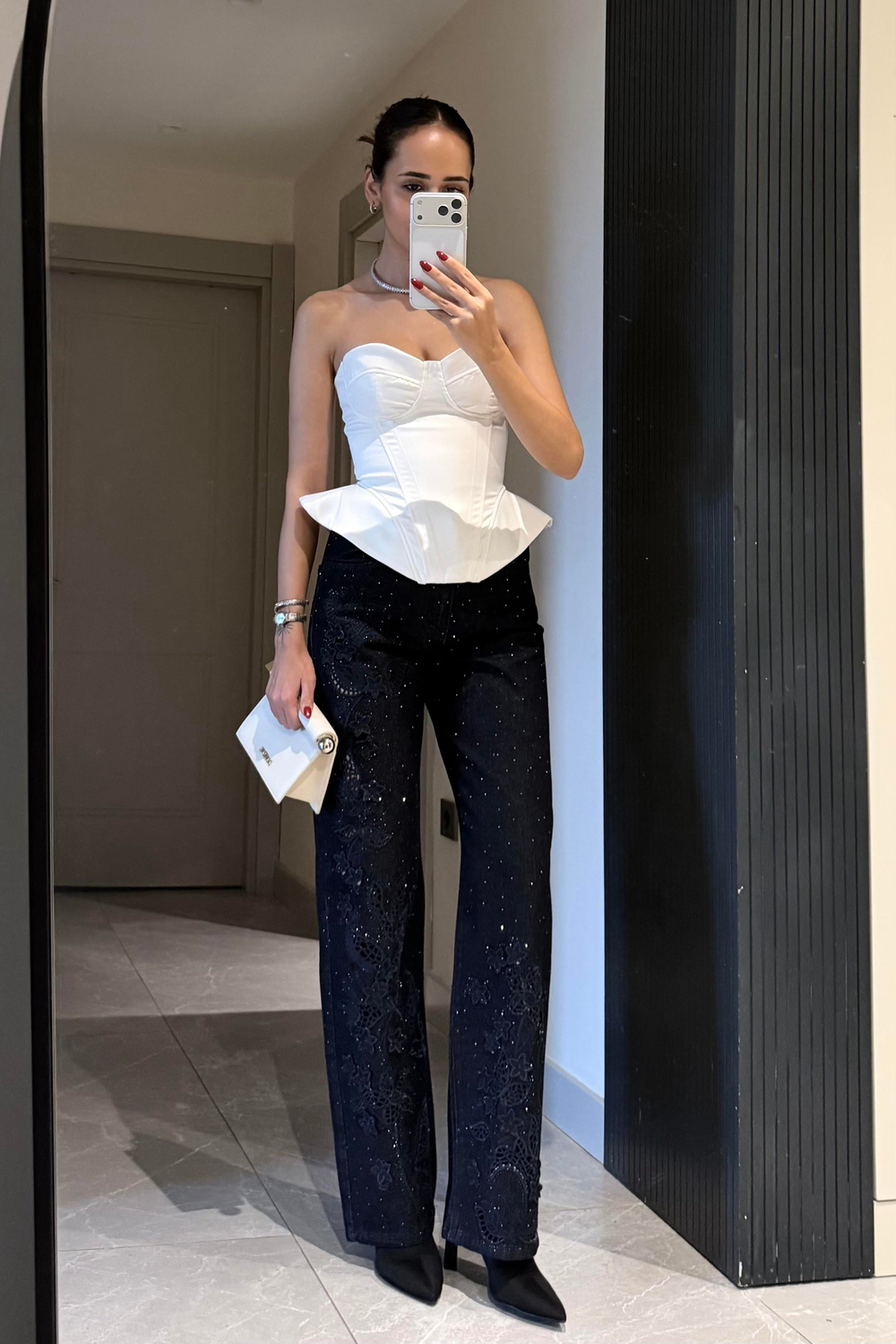İndigo Mavi Premium Nakışlı Taşlı Jean - Kadın Jean Modelleri - Nazliye Moda | Kadın Giyim Modası