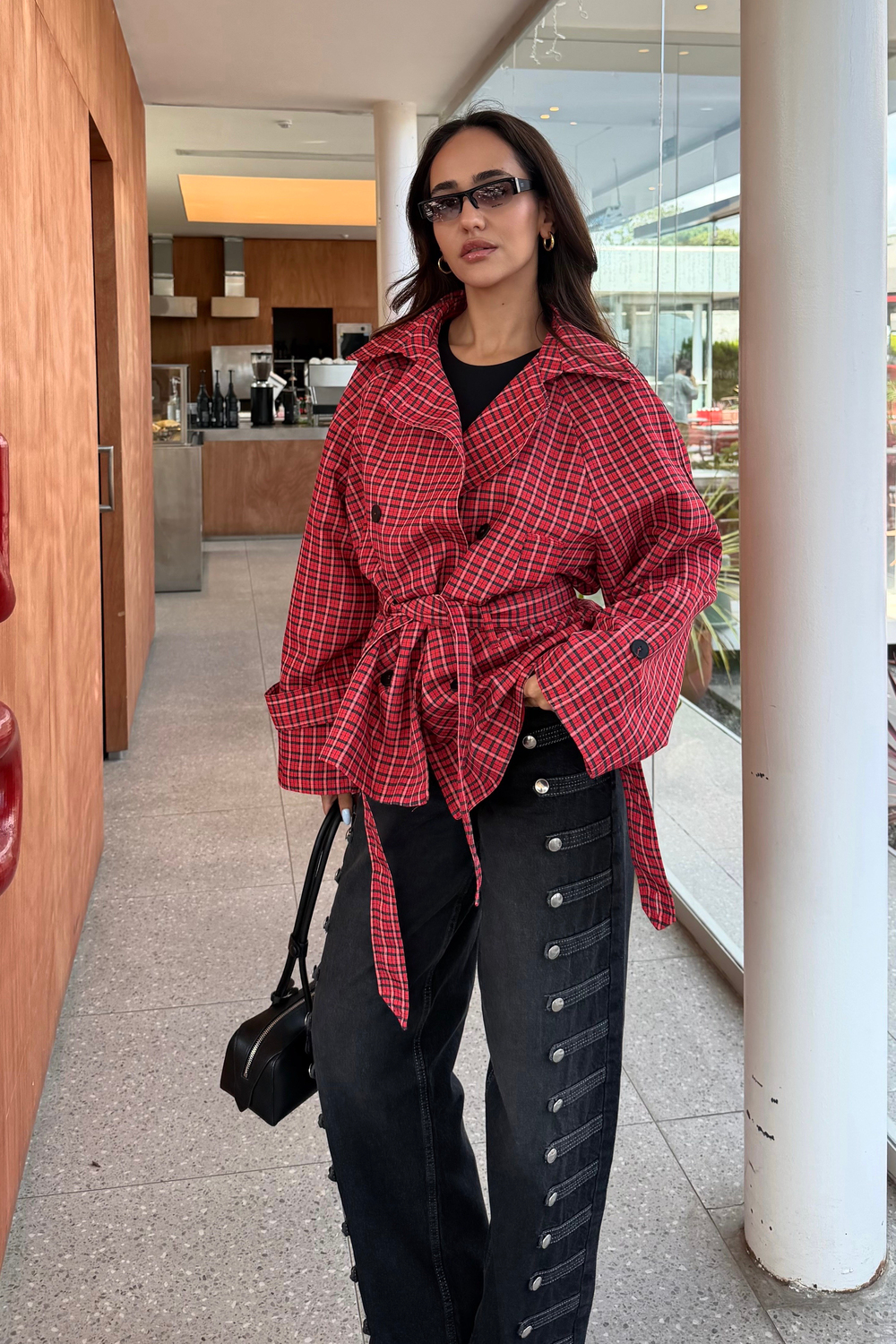 Kırmızı Ekose Beli Kuşaklı Trençkot - Kadın Trençkot Modelleri - Nazliye Moda | Kadın Giyim Modası