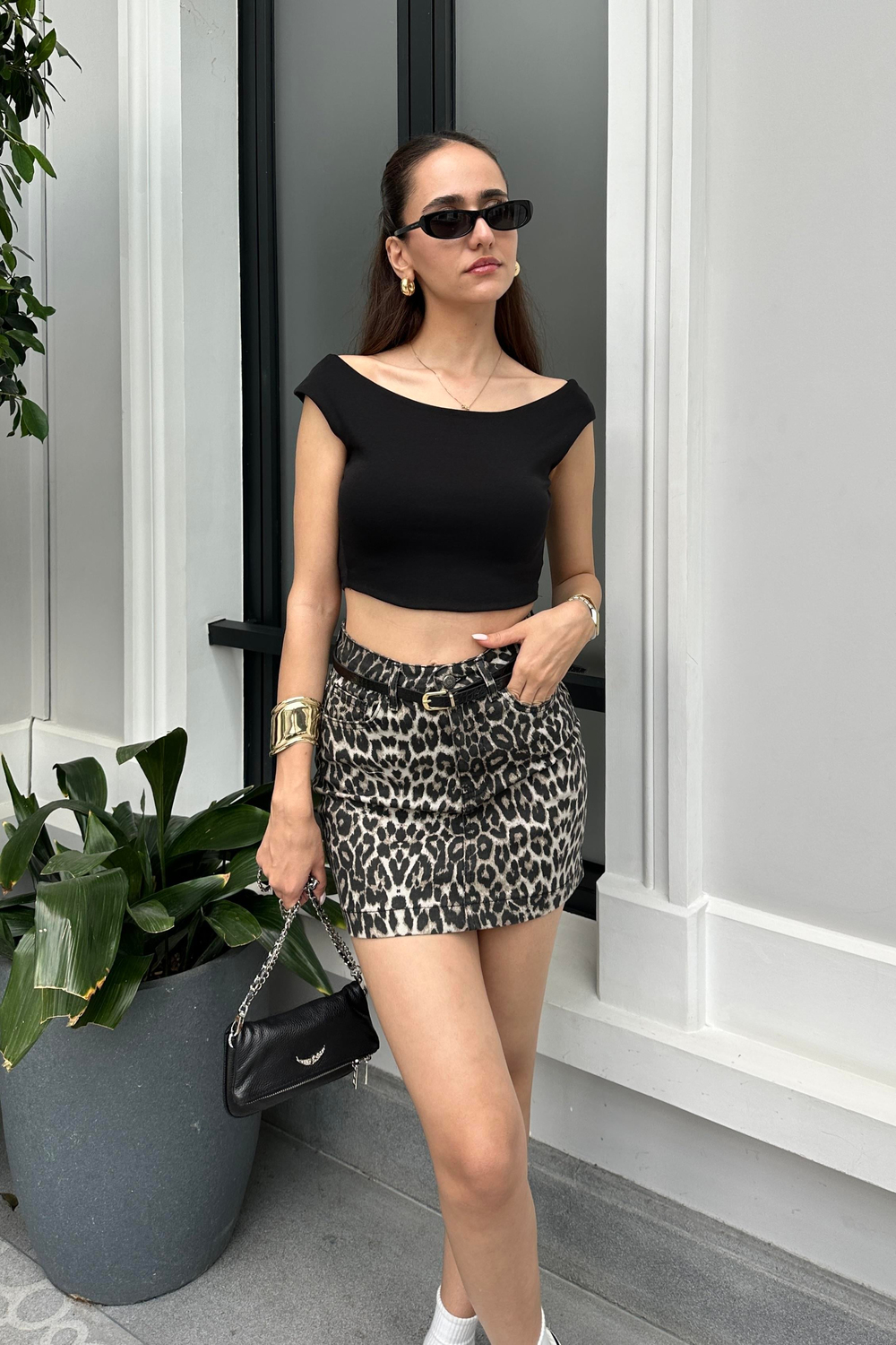 Siyah Kalın Askılı Crop Bluz - Kadın Bluz Modelleri - Nazliye Moda - Kadın Giyim Modası