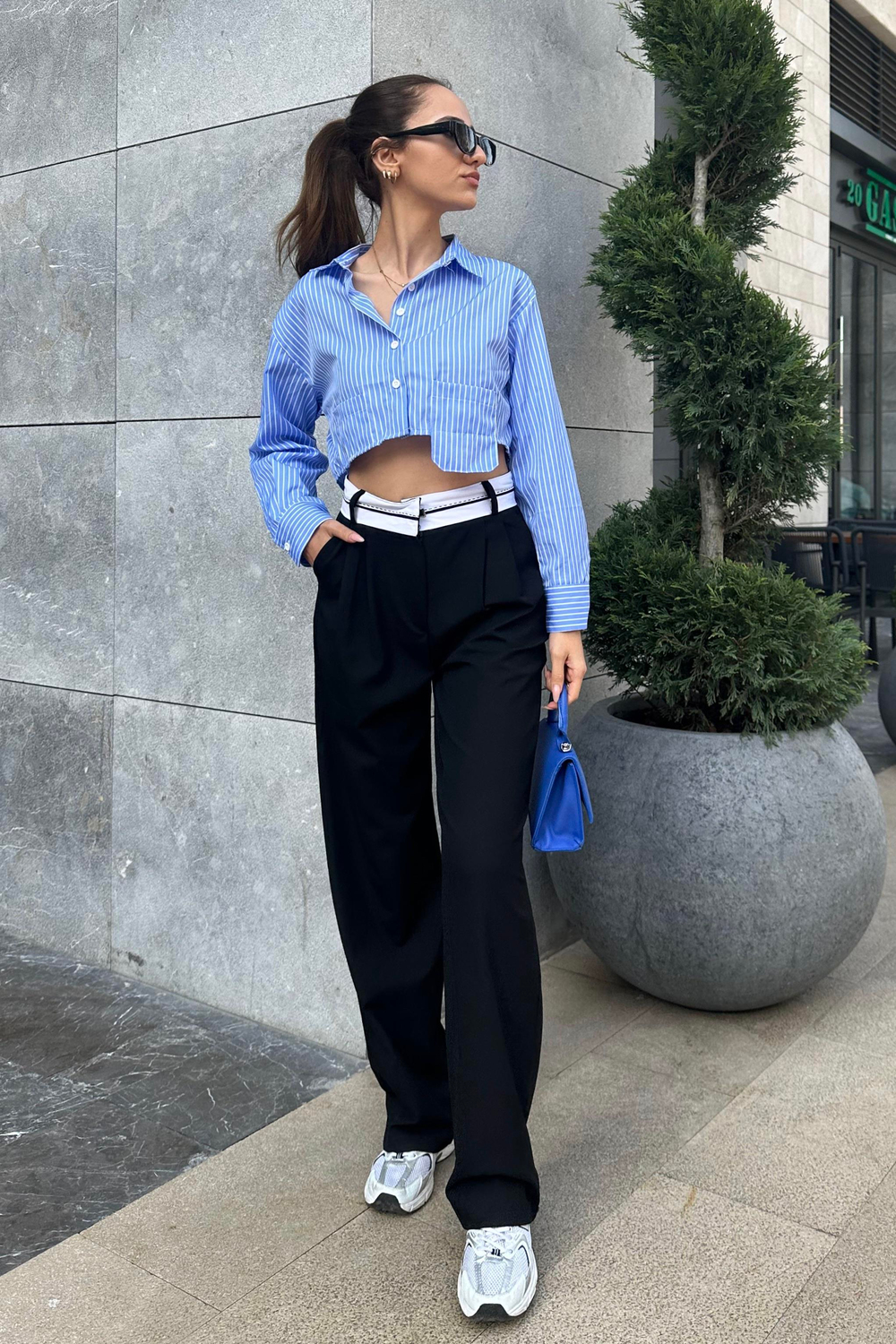 Siyah Kemer Detay Kumaş Pantolon - Kadın Pantolon Modelleri - Nazliye Moda | Kadın Giyim Modası
