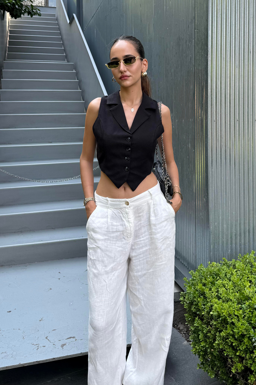 Siyah Keten Yelek - Kadın Yelek Modelleri - Nazliye Moda - Kadın Giyim Modası