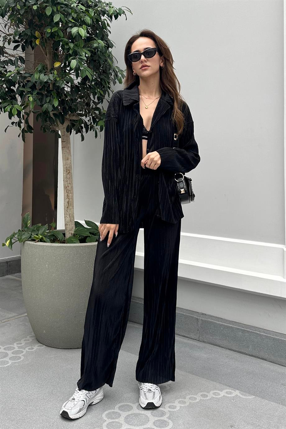 Siyah Pliseli Pantolon Gömlek Takım - Kadın Takım Modelleri - Nazliye Moda | Kadın Giyim Modası
