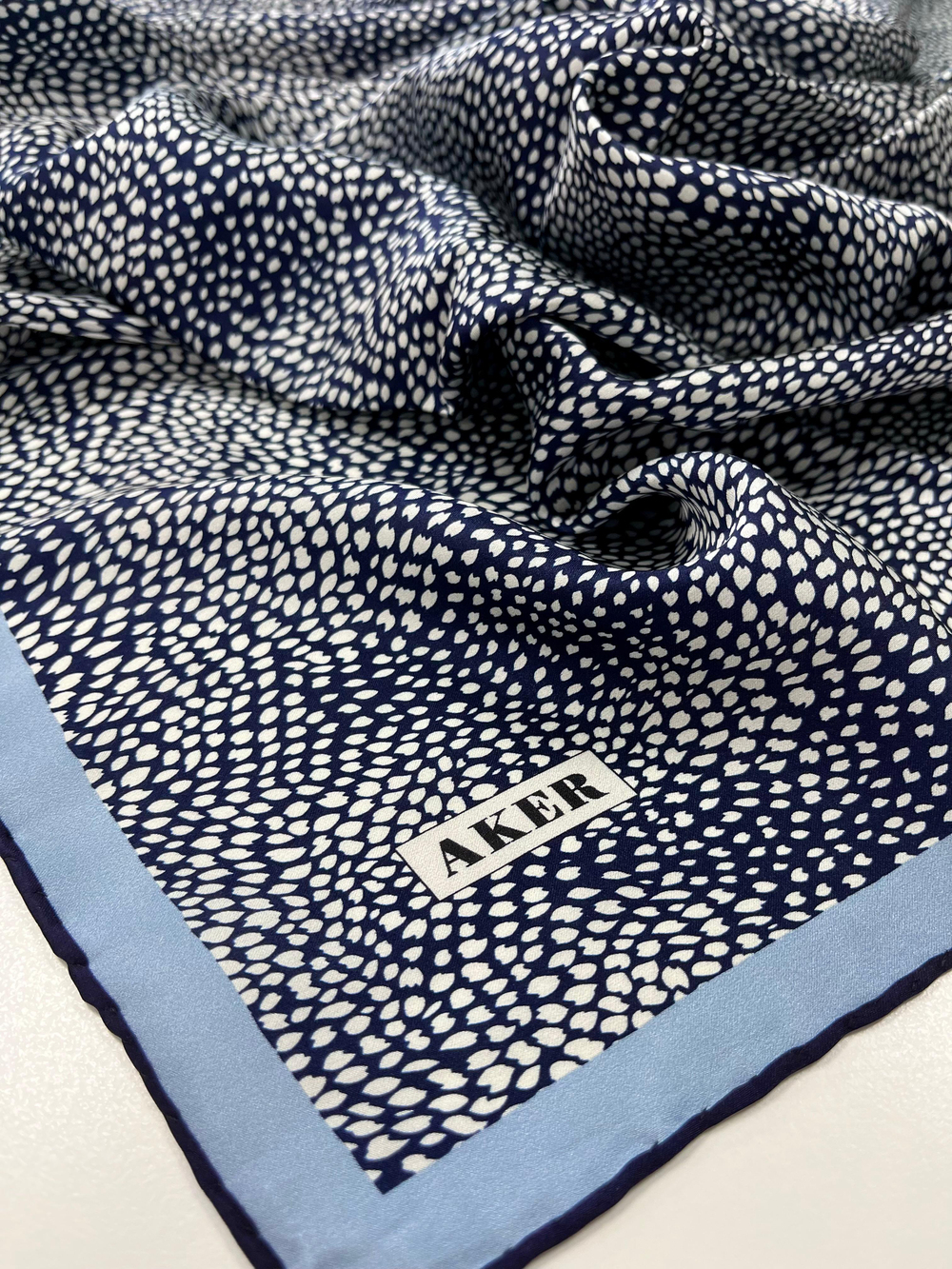 Aker İpek Eşarp - 8957713-921 Lacivert Twill