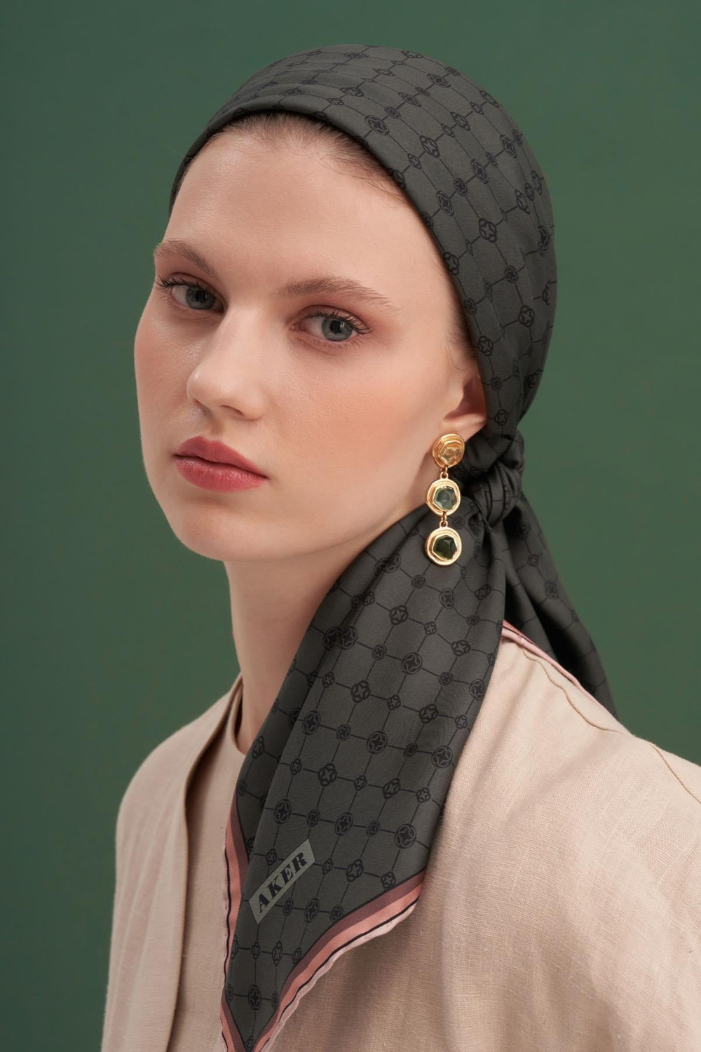 Aker İpek Eşarp - 8981713-991 Füme Twill