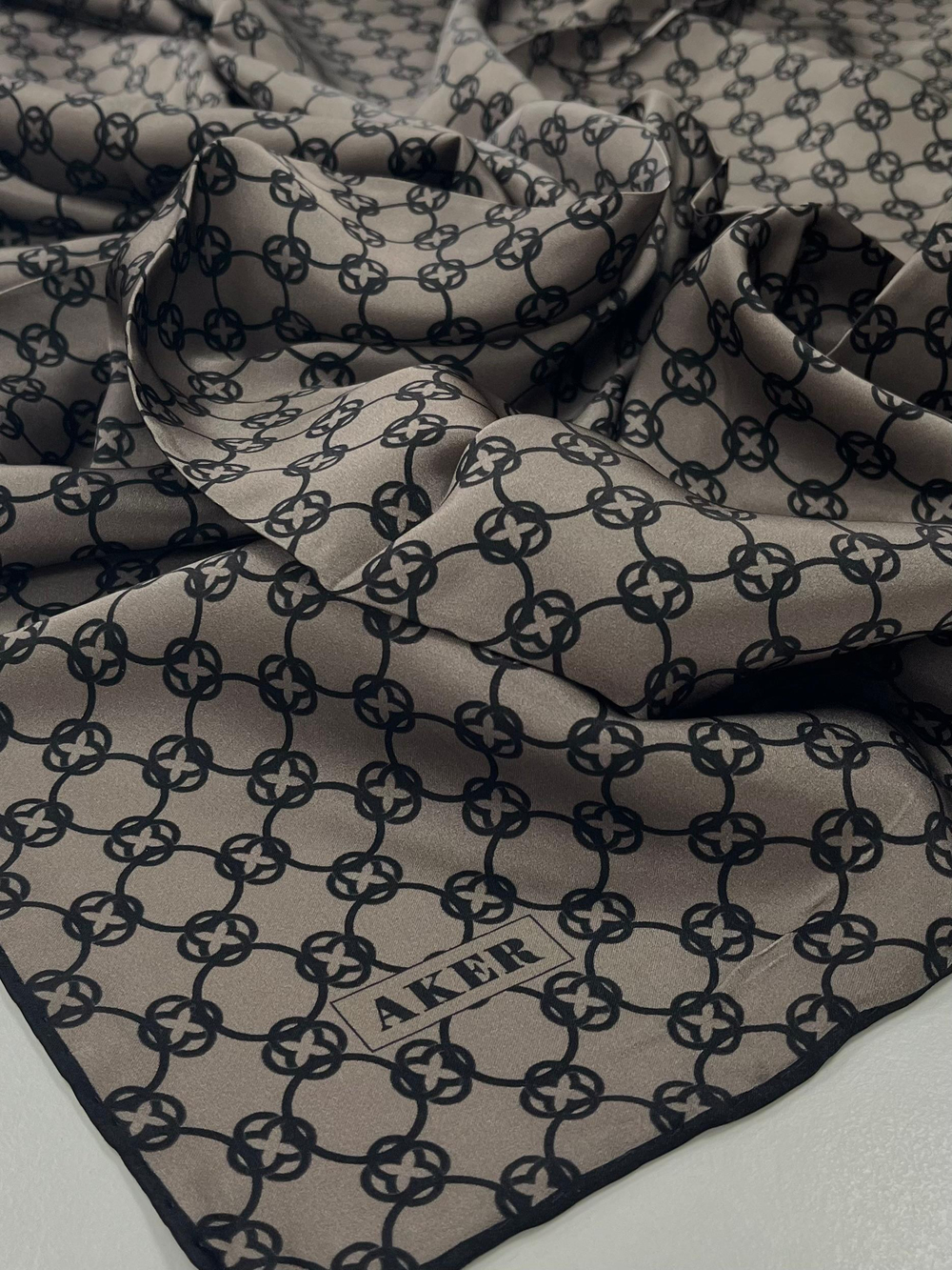 Aker İpek Eşarp - 8991713-913 Vizon Siyah Twill