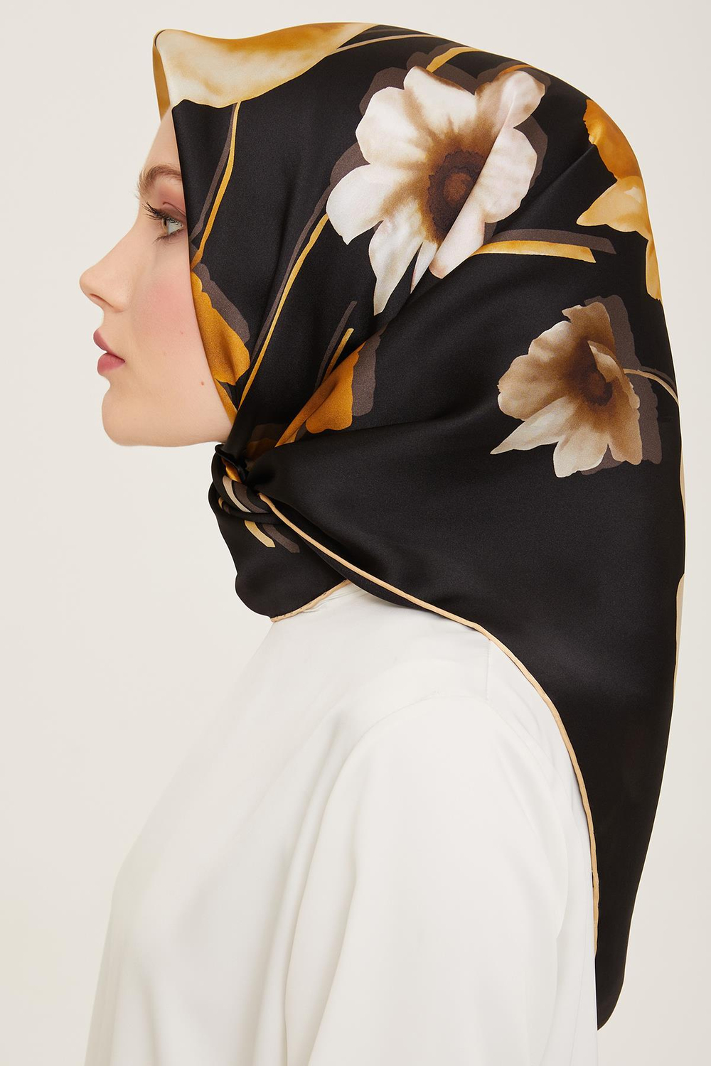 Armine İpek Eşarp 2024 Yaz - 9105-36 Siyah Sarı Sura