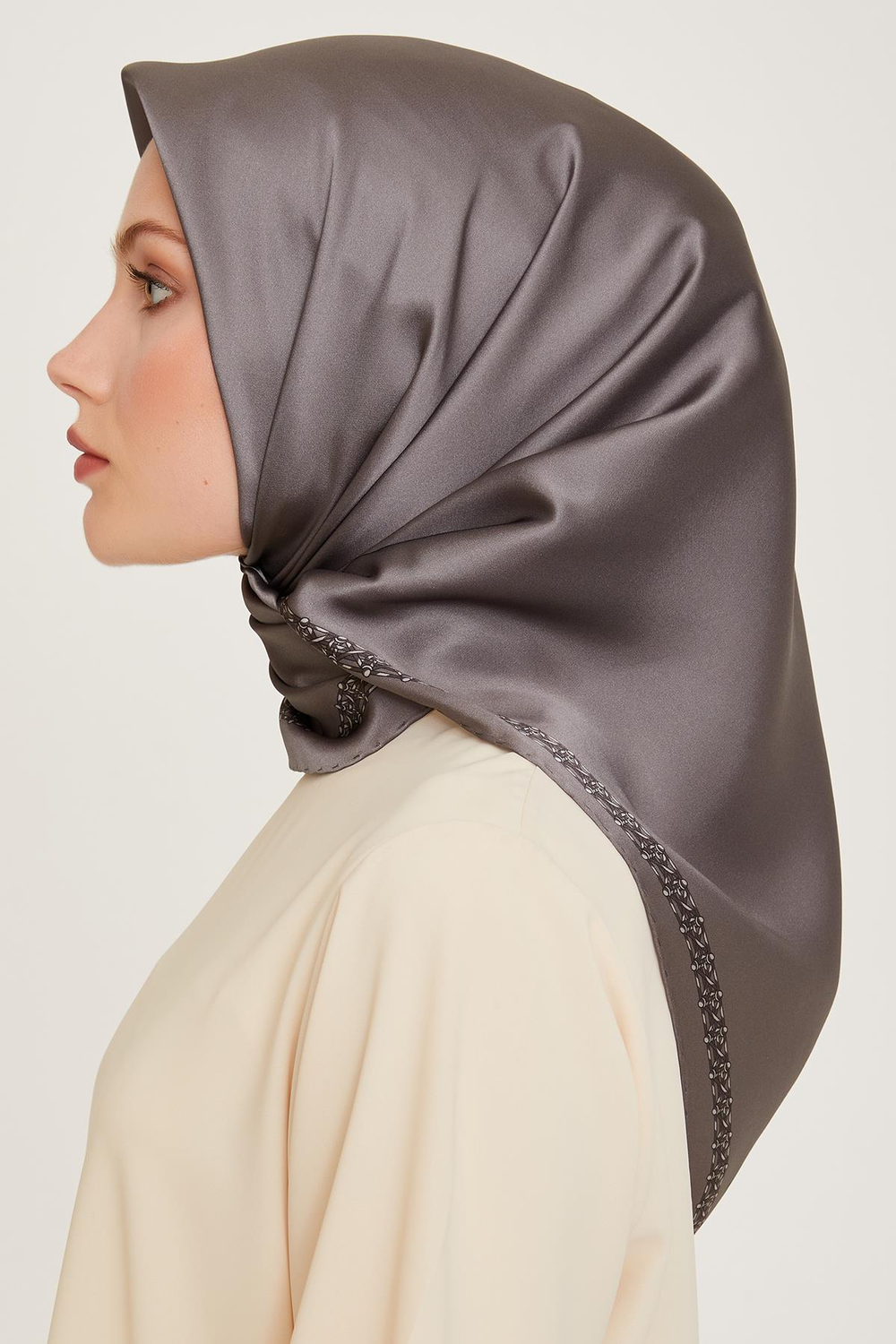 Armine İpek Eşarp 2025 Kış - 9260-32 Koyu Gri Sura