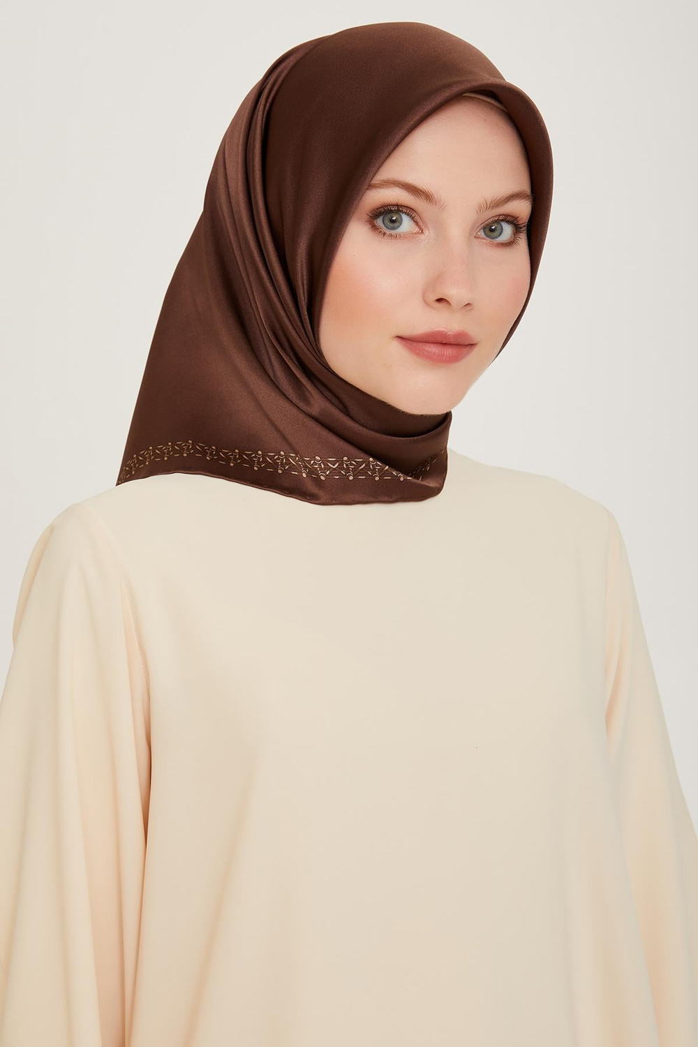 Armine İpek Eşarp 2025 Kış - 9260-34 Sura