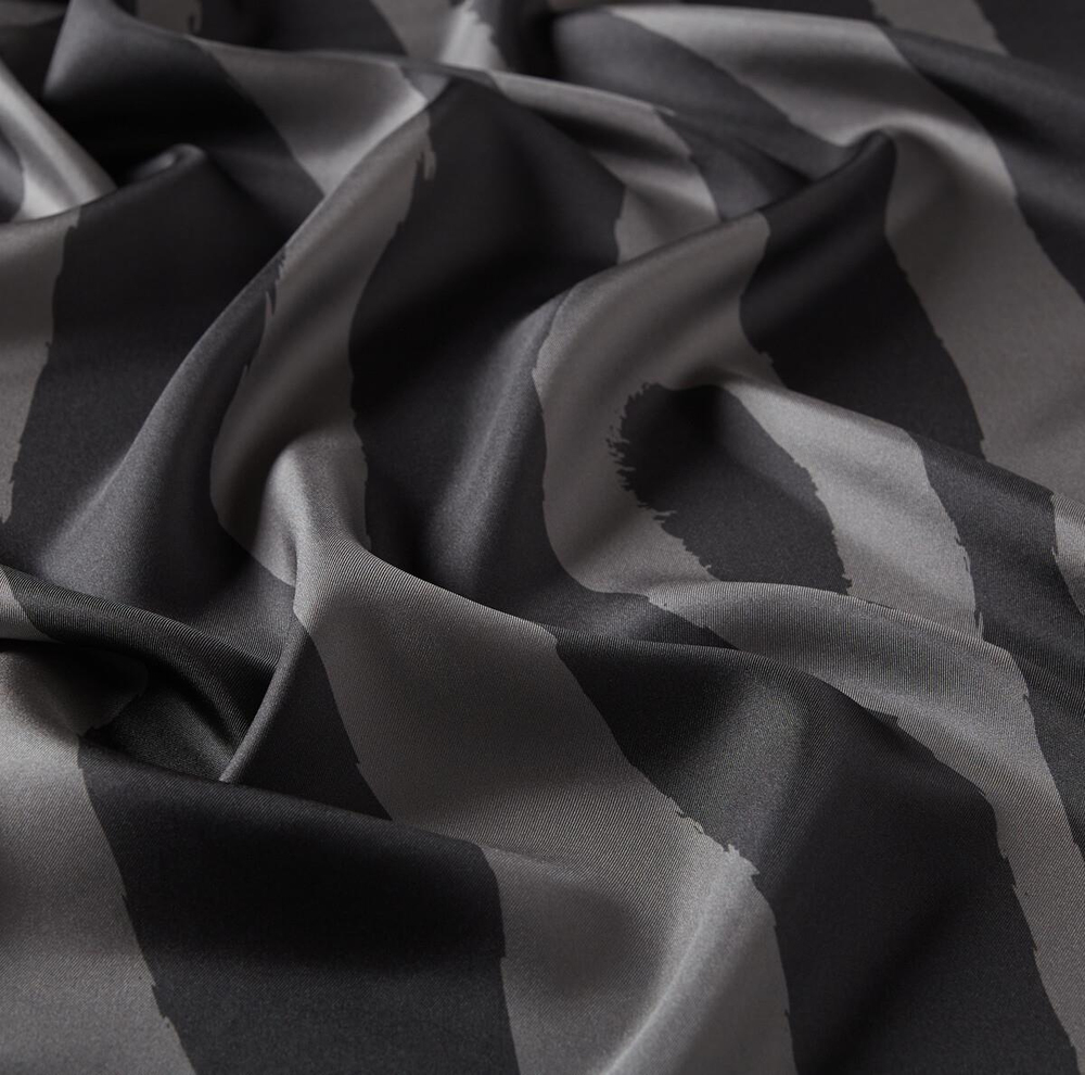 İpekevi Twill İpek Eşarp - Makro Zebra Desenli - Füme