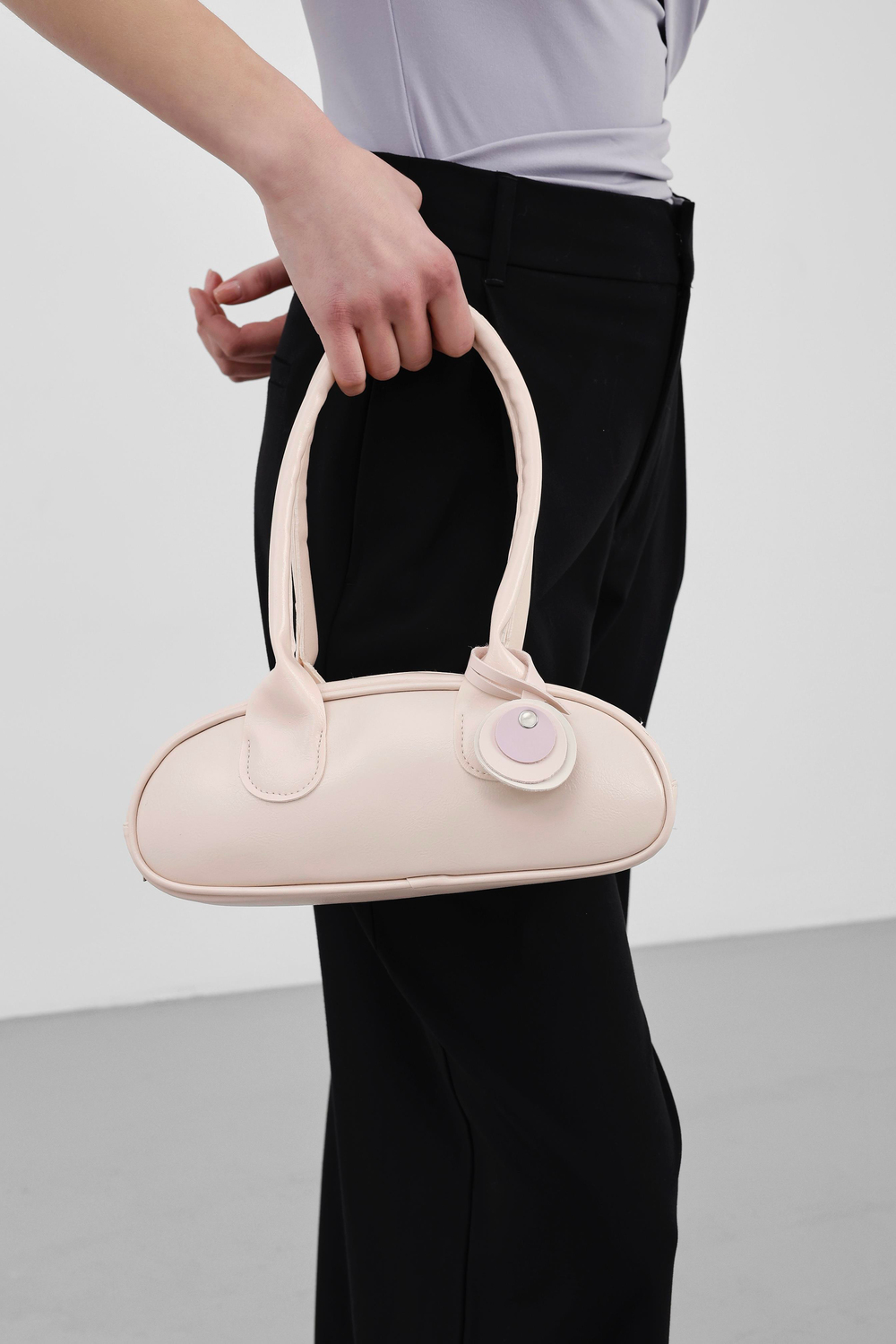 Lisse Charmlı Oval Baget Çanta Pudra Pembe