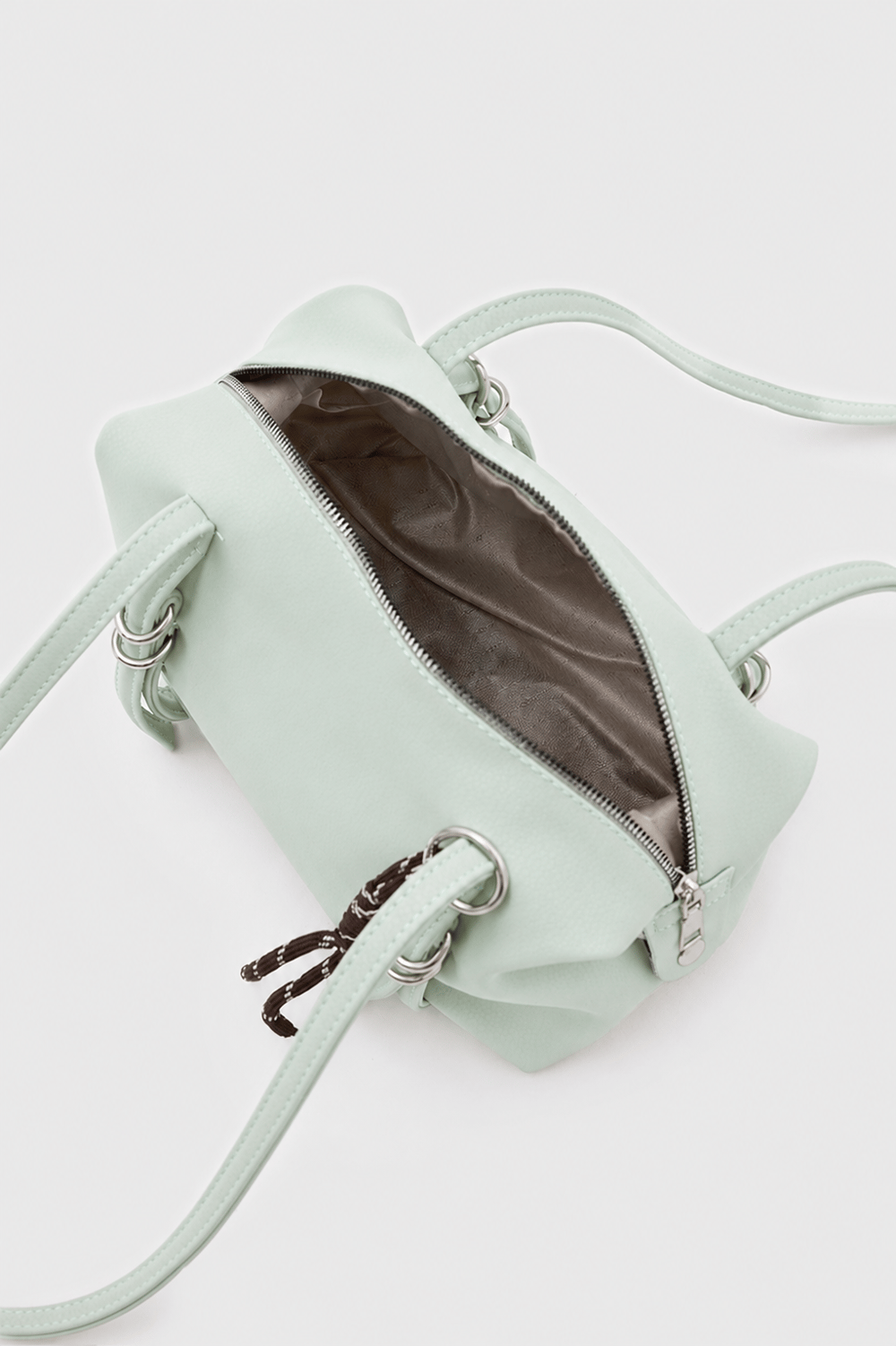 Gia Charmlı Oval Çanta Mint