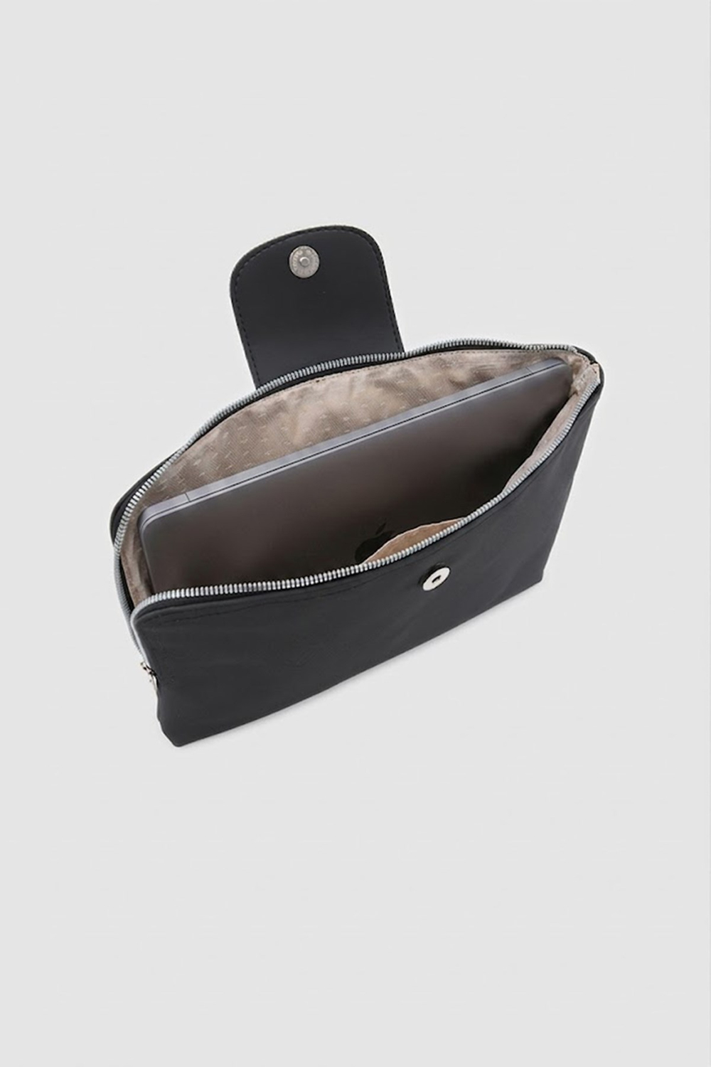 Case “13 Laptop Çantası Siyah